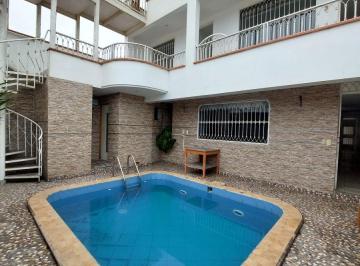 Casa de 9 habitaciones, Lima · Precio Ocasión Solo con Recursos Propios, Casa de 200 m² con Terraza y Piscina en Santa Rosa