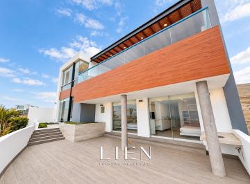 Casa de playa · 455m² · 6 Dormitorios · 4 Estacionamientos · Casa de Playa Asia 6 Dorm con Baño Incorporado