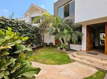 Casa de 4 habitaciones, Lima · Venta de Casa de 500 m² en El Chacarilla Surco