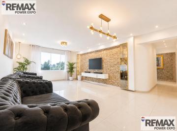 Departamento · 143m² · 3 Dormitorios · Venta Departamento 143 m² Frente a Parque – 3 Dorm. Remodelado – Valle Hermoso, Surco