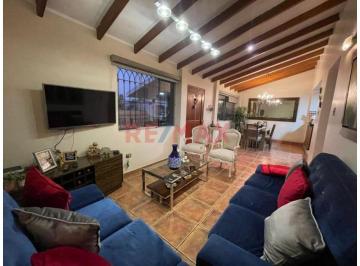 Departamento de 4 habitaciones, Lima · Departamento Duplex en Venta 148 m² - Salamanca de Monterrico, Ate
