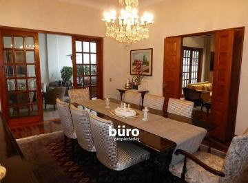 Casa de 3 habitaciones, Lima · En Esquina! Acogedora Casa en Venta San Isidro a Pasos Ingreso a Parque Privado