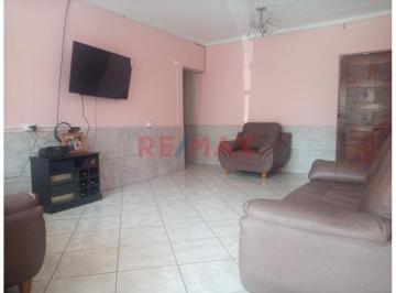 Departamento de 3 habitaciones, Lima · Venta de Departamento en Independencia con Cochera - 148 m²