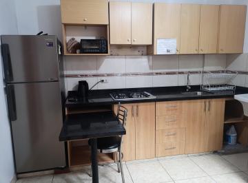 Habitación de 1 habitación, Lima · Viven Solo Inquilinos, Habitaciones Amobladas Precio Incluye Servicios.