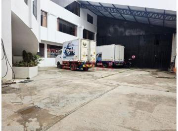 Local comercial , Huancayo · Se Vende Local Industrial y Comercial - Ubicado en El Parque Industrial
