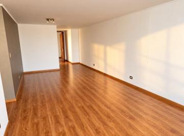 Departamento · 115m² · 3 Dormitorios · 1 Estacionamiento · Venta de Dpto. en Primer Piso con Terraza y Jardín en Surco Cerca a El Polo