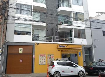Garage , Lima · Alquilo Cochera Techada de 16.79 m² en Surquillo Límite con Miraflores, Cerca de La Vía Expresa