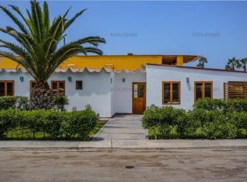 Casa de playa de 4 habitaciones, Cañete · Casa de Playa de 144 m² con 4 Dorm. en Venta en Totoritas