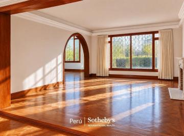 Casa · 524m² · 2 Estacionamientos · Propiedad en Alquiler con Potencial de Uso Comercial | San Isidro