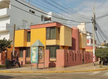 Casa de 6 habitaciones, Trujillo · Casa en Venta, Urb. San Andres