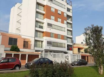 Departamento de 5 habitaciones, Lima · ¡Espectacular Dúplex de 177 m² Frente a Parque en San Miguel! Listo Para Vivir.