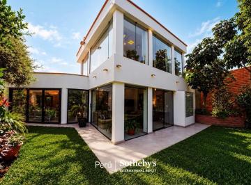 Casa · 400m² · 5 Dormitorios · La Residencia de Tus Sueños en Las Lagunas de La Molina