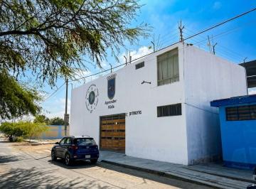 Local comercial , Ica · Se Vende Colegio 100% Operativo en Ica (Equipado, Incluye Licencias y Permisos)