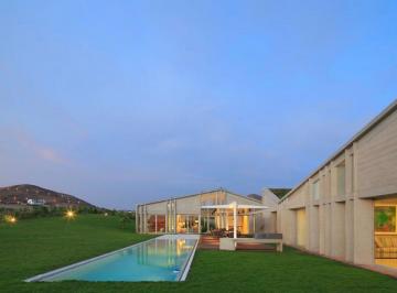 Casa de playa de 5 habitaciones, Cañete · Vendo Casa en Asia Golf