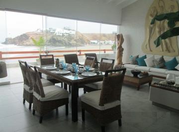 Casa de playa de 6 habitaciones, Cañete · Exclusiva Casa en Playa Misterio con La Mejor Ubicación en Primera Línea del Mar
