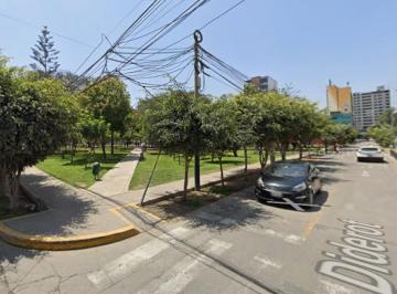 Terreno / Lote , Lima · Exclusiva Esquina Frente a Parque Urb. La Calera 242 m² Param 10 Pisos