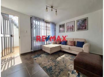 Casa · 135m² · 5 Dormitorios · Casa de Oportunidad en Urbanizacion Los Sauces – Víctor Larco Herrera