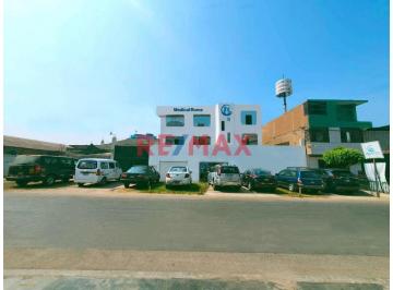 Local comercial · 2400m² · 15 Estacionamientos · Venta de Local Comercial en San Juan de Lurigancho