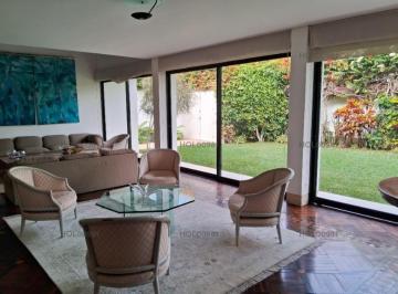 Casa · 608m² · 4 Dormitorios · 5 Estacionamientos · Vendo Bella Casa en Calle Bernardo Monteagudo N 24x, San Isidro