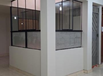 Local comercial · 140m² · 2 Dormitorios · Se Alquila 2 Piso de 140 m² Podria Ser Como Vivienda y Para Trabajar Ubicacion Estrategica!