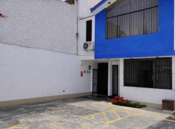 Casa de 4 habitaciones, Lima · Alquiler Casa en Los Cedros de Villa S/ 5,000