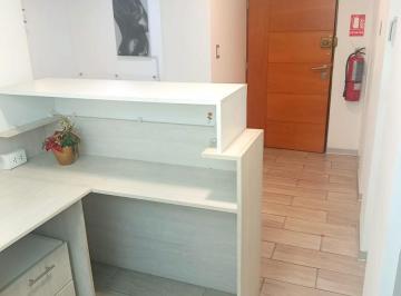 Oficina comercial · 51m² · 2 Estacionamientos · Magdalena – Alquiler Consultorio Implementado con 2 Cocheras y Depósito