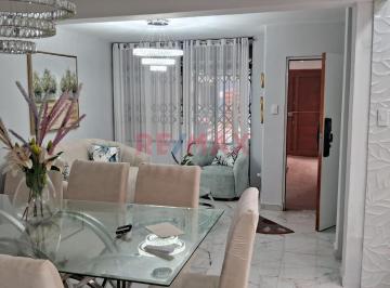 Departamento · 76m² · 2 Dormitorios · 1 Estacionamiento · Departamento Amoblado, 1°, Piso en Alquiler _ Urb. Upao 2