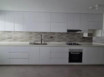 Departamento de 3 habitaciones, Arequipa · Duplex en Venta en Yanahura Cerca Al Club Interncional