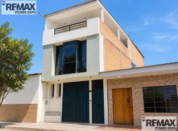 Local comercial · 216m² · Vendo Edificio Comercial Tarapoto - 3 Cdras Plaza de Armas