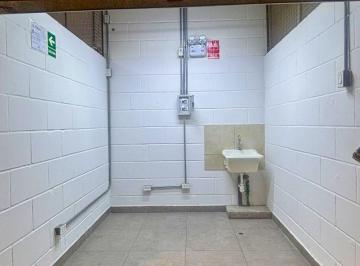 Local comercial , Callao · Vendo Local Comercial en Primer Piso de Colonial Market! Negociable