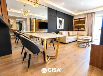Sala-Comedor · Venta Dúplex Remodelado 140 m², San Isidro |2 Hab | Terraza Privada | Jacuzzi | 2 Cocheras