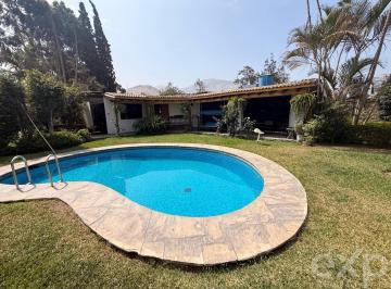 Casa · 2969m² · 9 Dormitorios · 5 Estacionamientos · Casa en Cieneguilla