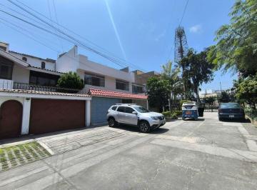 Casa de 5 habitaciones, Lima · Casa de 2 Pisos en Alquiler en Chorrillos Urb Santa Leonor