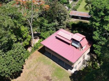 Casa de 7 habitaciones, San Martin · Casa de Campo en Alquiler