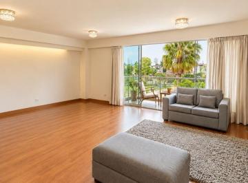 Departamento de 4 habitaciones, Lima · Departamento de 300 m² con 4 Dorm. en Venta en Los Rosales
