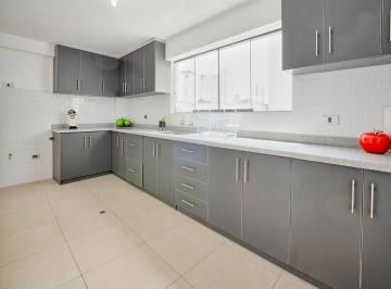 Departamento de 4 habitaciones, Lima · Buen Precio y Ubicación