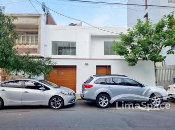 Casa de 7 habitaciones, Lima · Casa de 2 Pisos en Alquiler Para Vivienda o Uso Comercial – Miraflores – Mij146