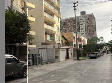 Casa de 5 habitaciones, Lima · Venta Casa 5 Dorm. en Magdalena