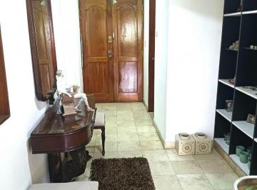 Departamento de 3 habitaciones, Lima · Vendo Departamento de 180 m² en Monterrico, Surco