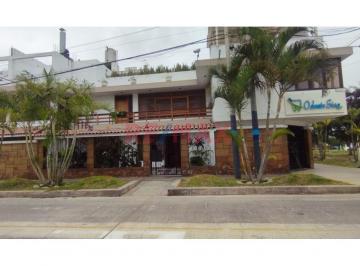 Oficina comercial · 85m² · Alquilo Local Comercial U Oficina en Piso 2 en Misma Av Dominicos