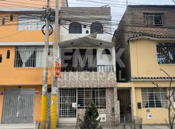 Casa · 70m² · 5 Dormitorios · Venta de Casa en Av Urbanizacion El Alamo Comas