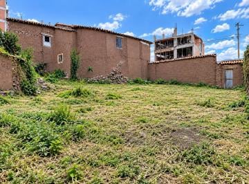 Terreno / Lote , Cusco · Terreno en Venta en Santa Ana – Cusco