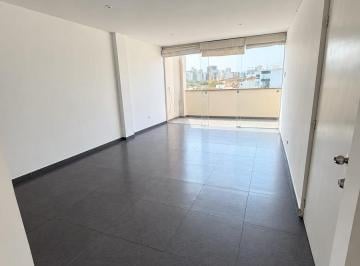 Departamento · 70m² · 1 Dormitorio · Departamento de 1 Dormitorio con Cuarto de Estudio en Miraflores!