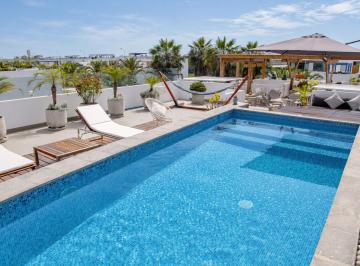 Piscina · Casa de Playa en Condominio Coral