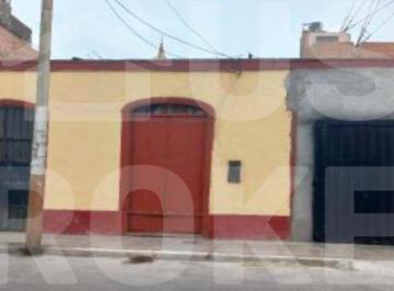 Casa de 3 habitaciones, Callao · Vivienda de 298.43 m² en Callao | Zona Mixta de Densidad Media