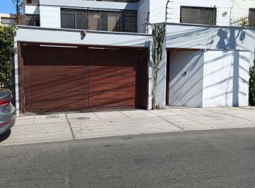 Casa de 5 habitaciones, Lima · Venta Casa (Por Remodelar) Como Terreno 358 Men Urb. Vista Alegre Alt Cuadra 44 Av Benavides Surco