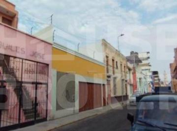 Casa de 3 habitaciones, Trujillo · Vivienda de 192 m² Construidos en Trujillo | Zona Residencial