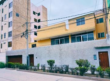 Casa de 8 habitaciones, Chiclayo · Casa de 340 m² con 8 Dorm. en Venta en Santa Victoria