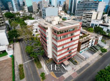 Oficina comercial · 140m² · 3 Dormitorios · 1 Estacionamiento · Departamento Para Remodelar