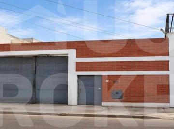 Nave industrial , Lima · Local de 448 m² en San Miguel | Amplio Espacio en Zona Residencial
